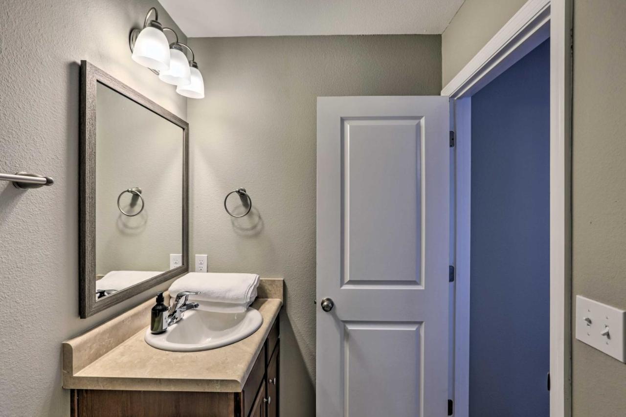 Ideally Located And Elegant Condo With Balcony! Талахаси Екстериор снимка